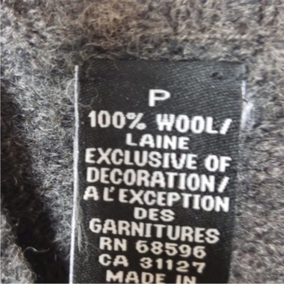 DKNY 100% wool v-neck knit sweater - Picture 5 of 5